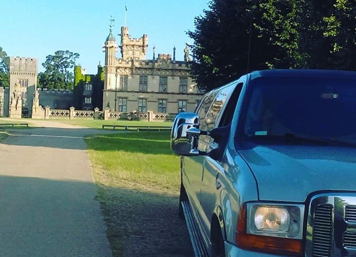 Watford Royal Ascot Limo travelling